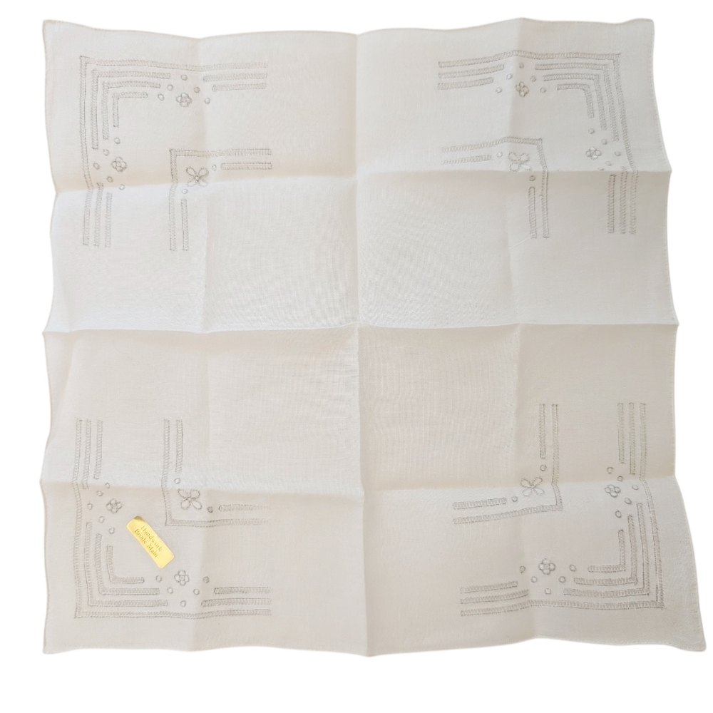 VINTAGE Hankerchief French Embroidery White Silver Linen 11"x11" New - Picture 3 of 7